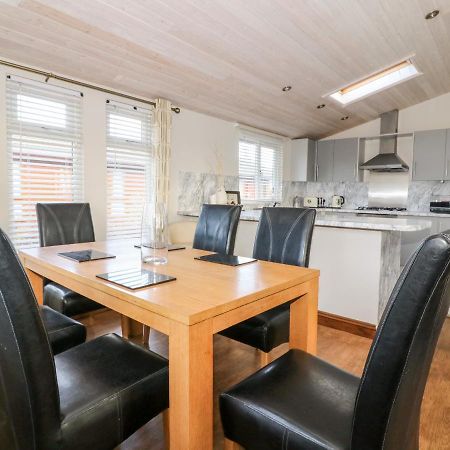 Oakwood Lodge Йорк Екстер'єр фото