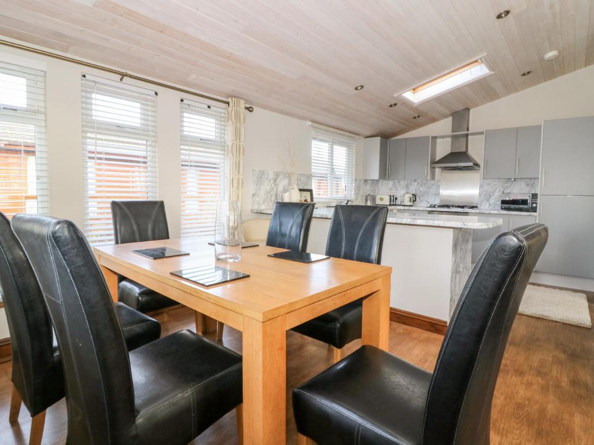 Oakwood Lodge Йорк Екстер'єр фото